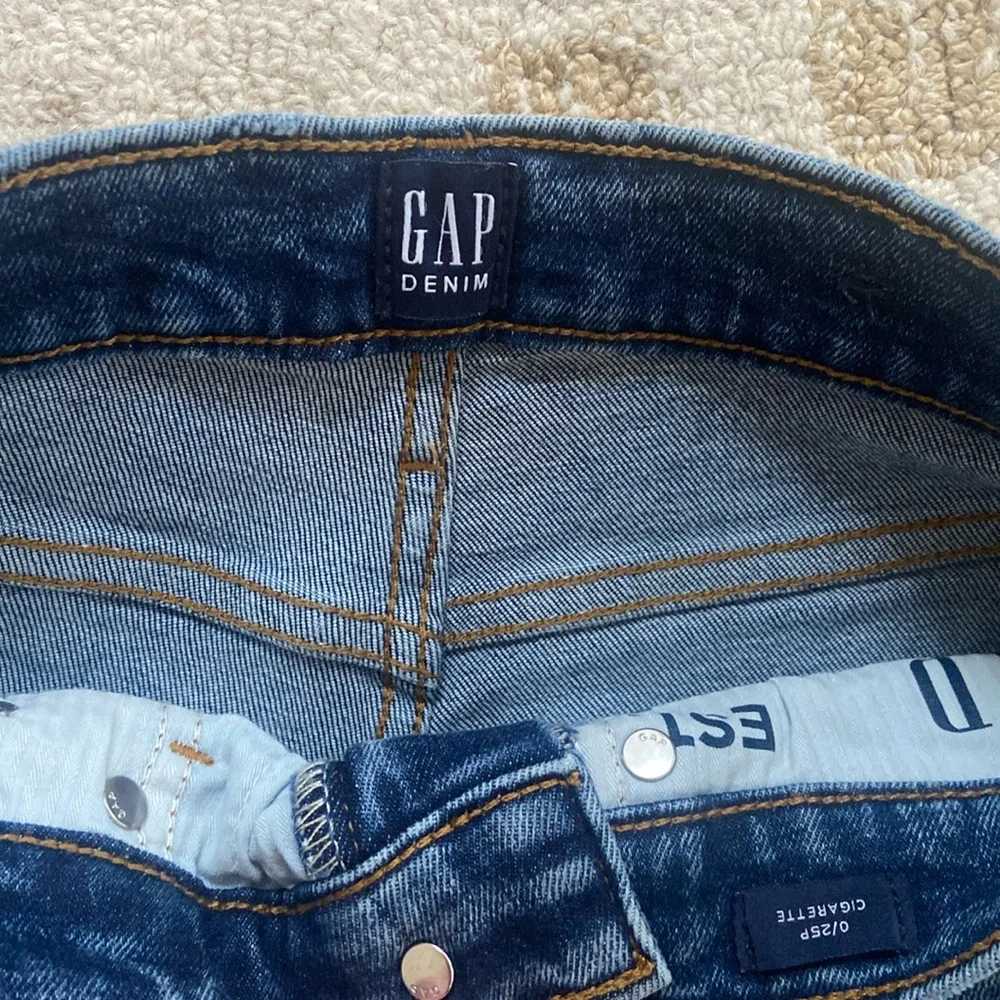 Gap Cigarette Jeans - Picture 2 of 3